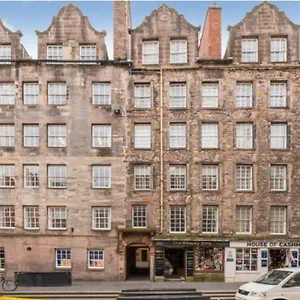 https://16th-century-courtyard-apartment-on-the-royal-mile.edinburghhotelsuk.org