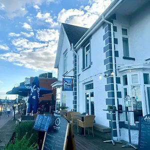 https://pickfords-hotel.cardiffhotelswales.com